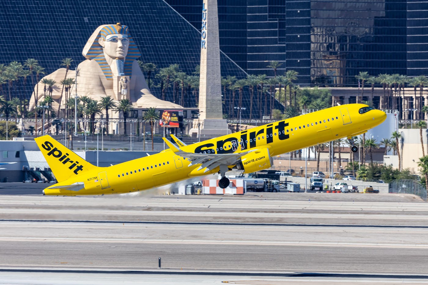 Gotovo je, otkazani su svi letovi: Ugašena jedna od najpoznatijih "low cost" avio-kompanija na svetu!