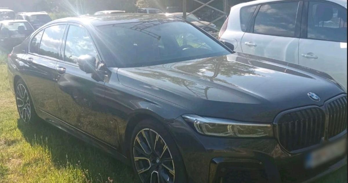 Velika akcija u Crnoj Gori: Zaplenjeni luksuzni automobili, poznato ko je bio na 