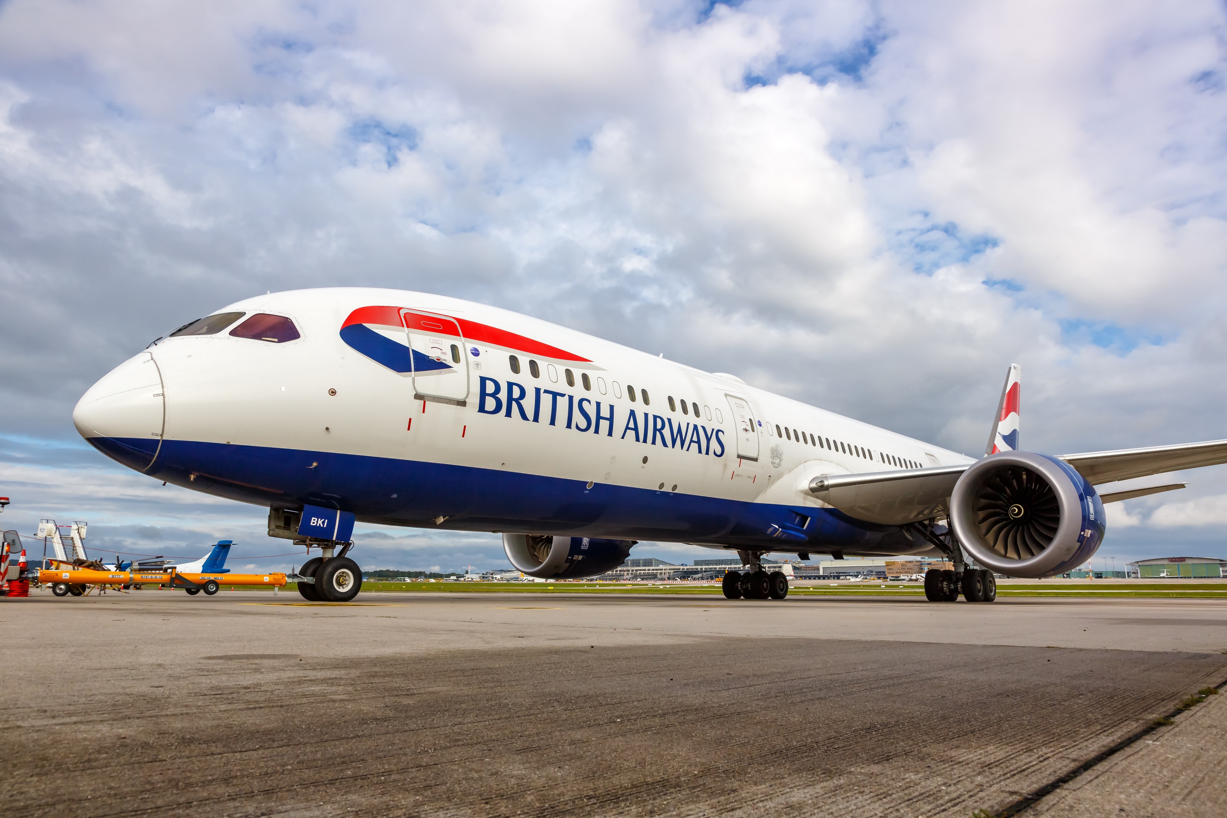 Piloti koji ne lete: British Airways nudi platu do 100.000 dolara godišnje za vožnju aviona samo po zemlji