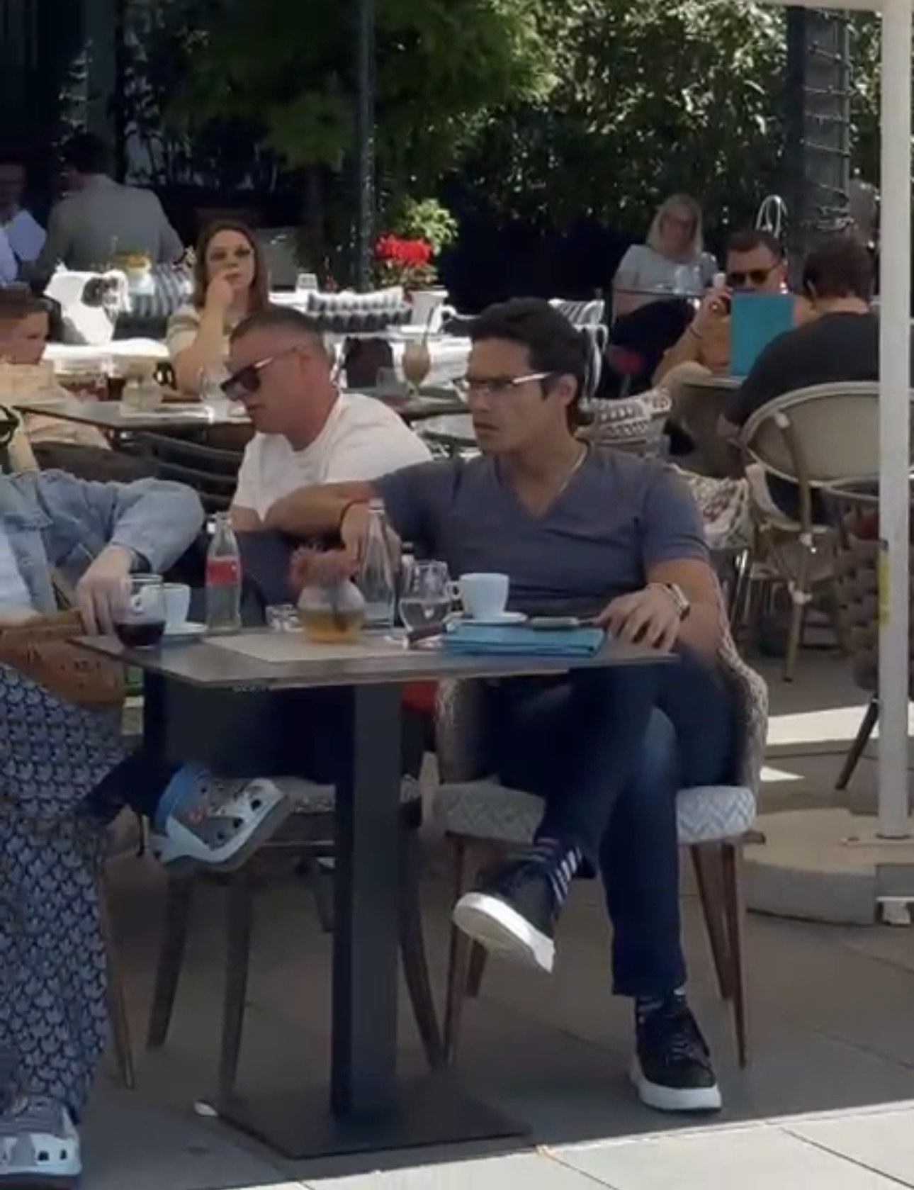 Paparaco! Evo šta radi Marko Marković dok je Stanija u Eliti, uhvaćen sa ovom osobom - potpuno promenio izgled