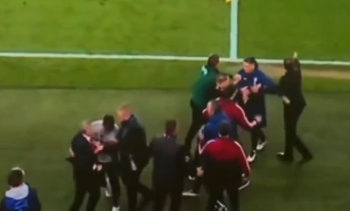 Simeone izazvao skandal posle meča Arsenal - Atletiko, pogledajte šta je uradio bivšem saradniku