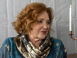 Tereza Kesovija