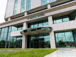 Banca Intesa