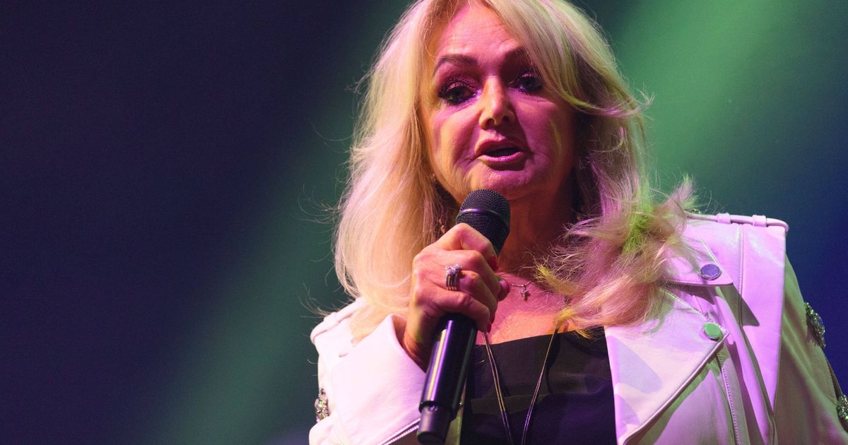 Boni Tajler stavljena je u stanje indukovane kome