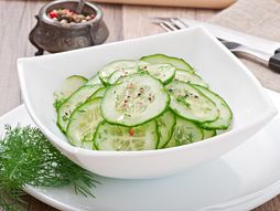 kafanska salata, salata od krastavca, krastavac, krastavac salata