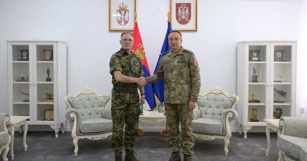 Mojsilović sa komandatom Kfora o situaciji na Kosovu i Metohiji