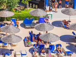 Ležaljka, plaža, Grčka