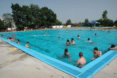 Banja Dvorovi