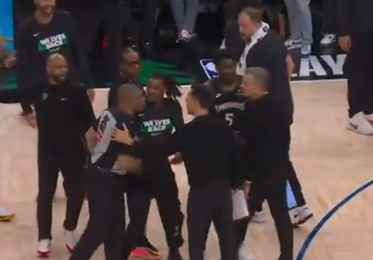 Nerealna scena u NBA ligi: Čuveni sudija hteo da bije trenera Minesote