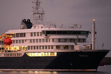 Kruzer MV Hondius stigao na Tenerife