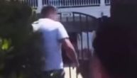 Turista gađao foku kamenom, a onda se pojavio lokalac i prebio ga: Sada ga slave kao "heroja"