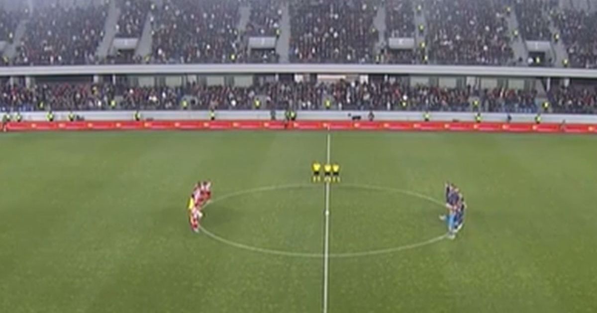 Finale Kupa Srbije kasnilo, pa počelo minutom ćutanja