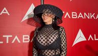 "Klijenti hoće da plaćaju karticom" Naša pevačica priznala da se bavi prostitucijom: "Zaradim i do 1.000..."