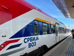 Železnica Srbija voz gužva gužve