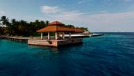 Gledala kako njenih pet prijatelja odlazi u smrt na Maldivima: Ona je čudnim spletom okolnosti preživela!