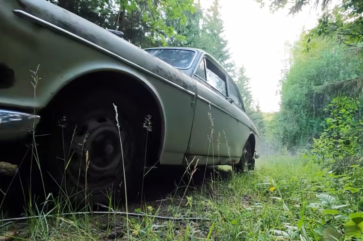 Našao legendarni Volvo Amazon koji je vlasnik napustio 1987: Odvezao ga u garažu i tada se sve promenilo
