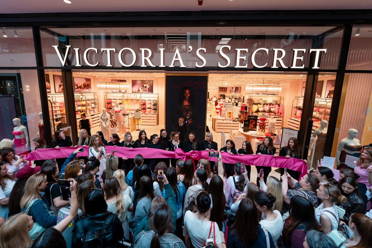 Victoria’s Secret u TC Galerija otvorila najveću prodavnicu u regionu i proslavila prvi rođendan u Srbiji