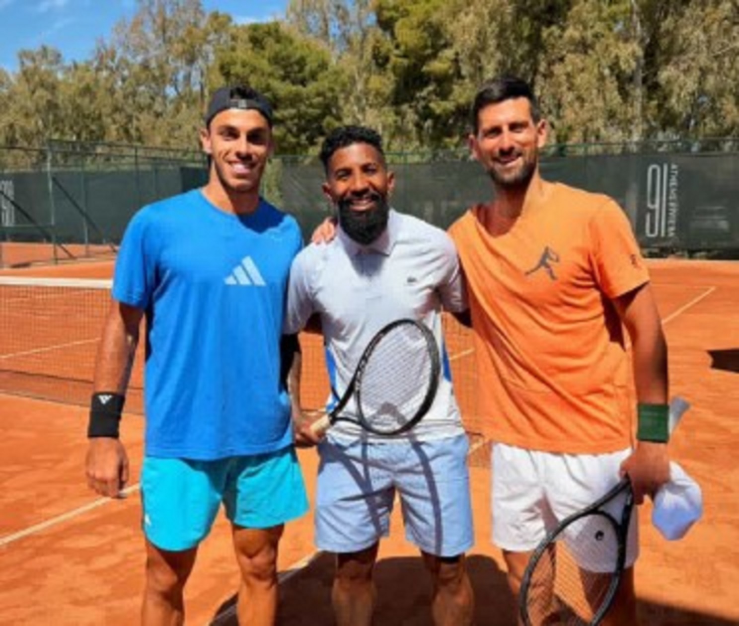 Novak Đoković oduševio sjajnog Argentinca pred Rolan Garos, sa njima je trenirala i velika teniska legenda