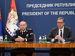 Aleksandar Vučić, Dragan Vasiljević