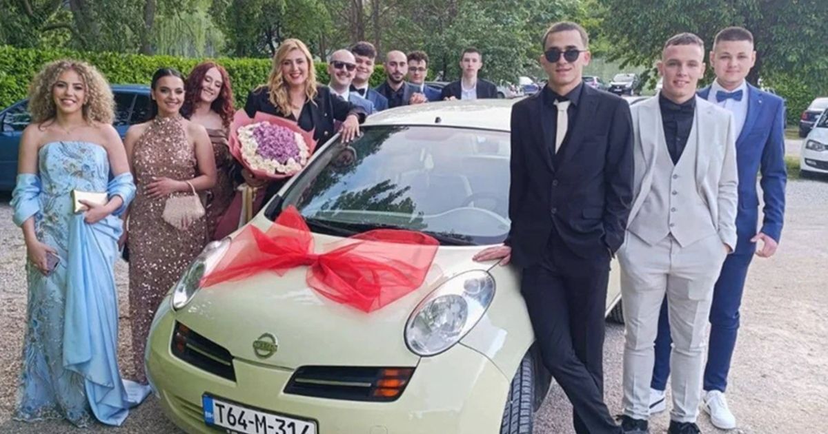 Graduates Delighted Class Teacher Danijela with an Original Gift: The Whole Region is Talking About This!