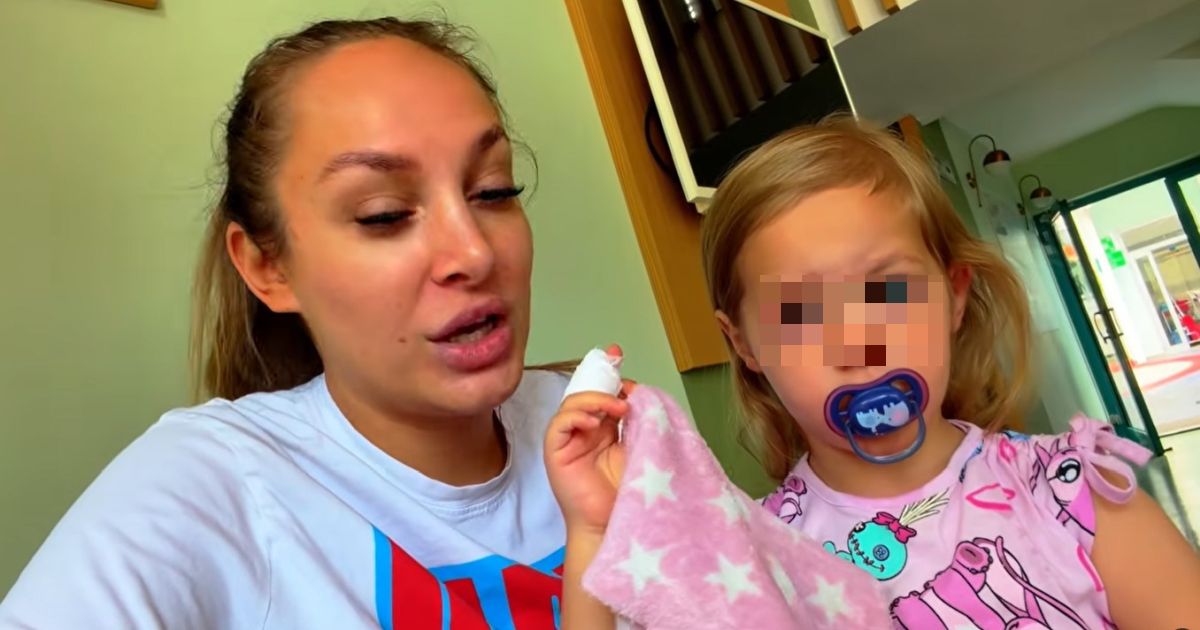 "Inficirala joj se ruka": Luna Đogani sa ćerkom završila u bolnici, zabrinula javnost: "Moramo da pazimo..."