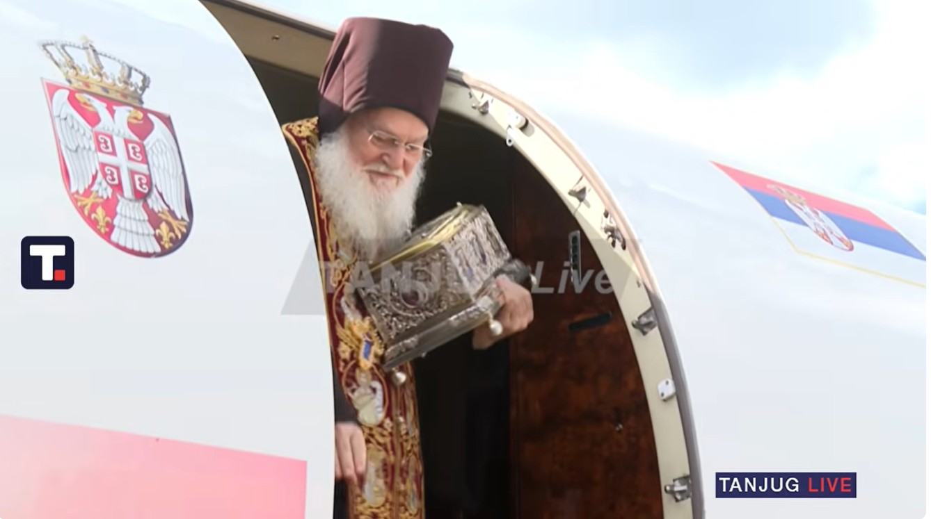 Iguman Jefrem poručuje Srbima: Časni pojas čini ČUDA gde god ide, dešavalo se da leči bolesne i donosi decu!