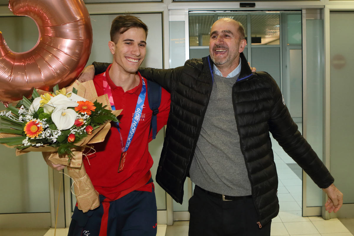 Sin mu je legenda srpske atletike, on čuven u Zvezdi i njegov rekord nije srušen 45 godina, danas je slikar