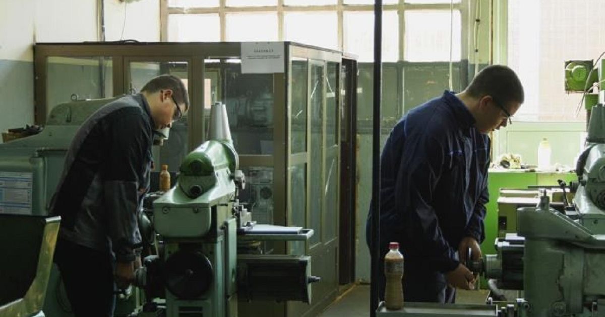 Srpska škola uvodi novi smer na zahtev nemačke fabrike: Posao i brutalna plata ČEKAJU ODMAH