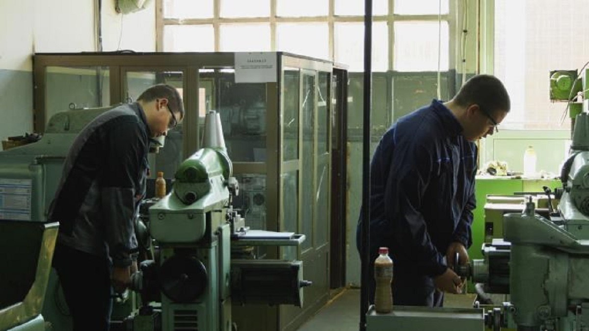 Srpska škola uvodi novi smer na zahtev nemačke fabrike: Posao i brutalna plata ČEKAJU ODMAH