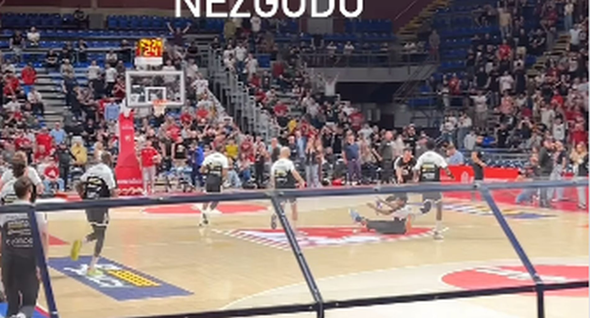 Sterling Braun pao pred utakmicu sa Zvezdom
