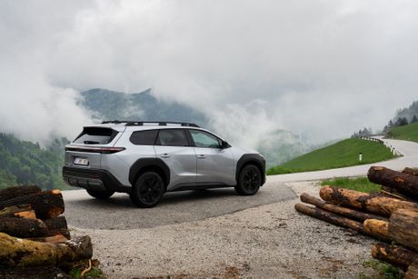 Tojota Toyota bZ4X test