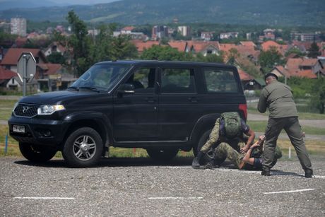 Ministar odbrane Bratislav Gašić Vojska takmičenje vojnopolicijskih i izviđačkih jedinica Vojske Srbije na poligonu Beranovac kod Kraljeva Vojska Policija Izviđači