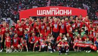 Crvena zvezda - OFK Beograd: Crveno-beli podigli pehar, vreme je za utakmicu