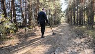 Kopao po šumi pa pretrnupo od straha: Ovo su predmeti zbog kojih je odmah pozvao policiju