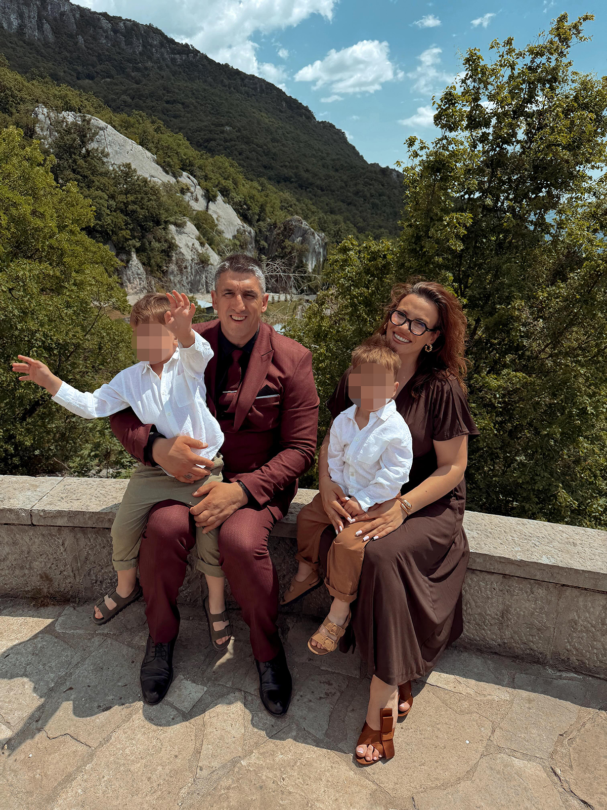 "Možda smo napravili treće dete..." Kristijan o vezi sa Kristinom, pomenuo Željka Mitrovića "Uplatio mi je..."