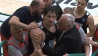 Haos u Sloveniji: Boban Marjanović hteo da se obračuna sa navijačem, Dončić uleteo da ga zaustavi!