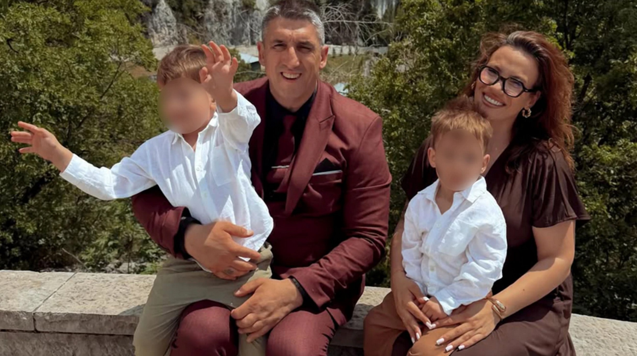 Kristijan i Kristina se pomirili! Par krstio sinove na Ostrogu, uparili stajlinge "To je jače od rasprava..."