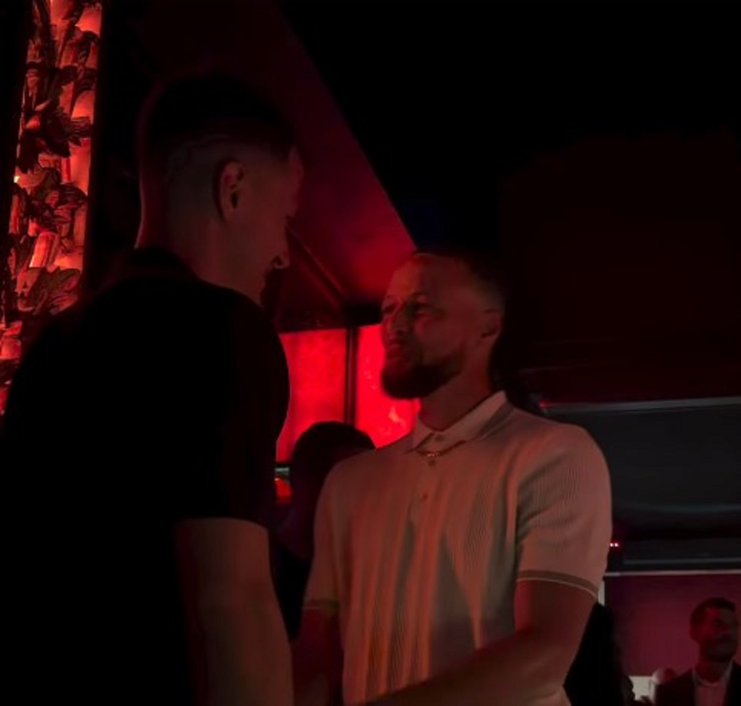 Nestvaran susret, Nemanja Nedović i Stef Kari se izgrlili kao rođena braća: "Ne sme ova šminka"