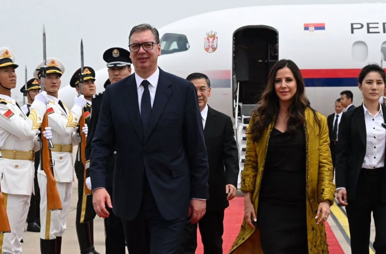 Oglasio se Vučić po sletanju u Kinu
