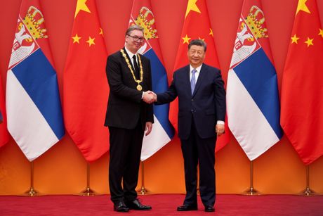 Aleksandar Vučić, Si Đinping