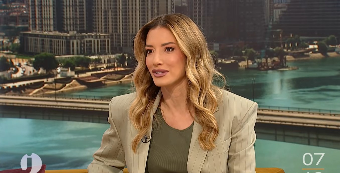 Jovana Joksimović posle 16 godina ponovo na RTS: U miniću pokazala brutalne noge, pa otkrila istinu