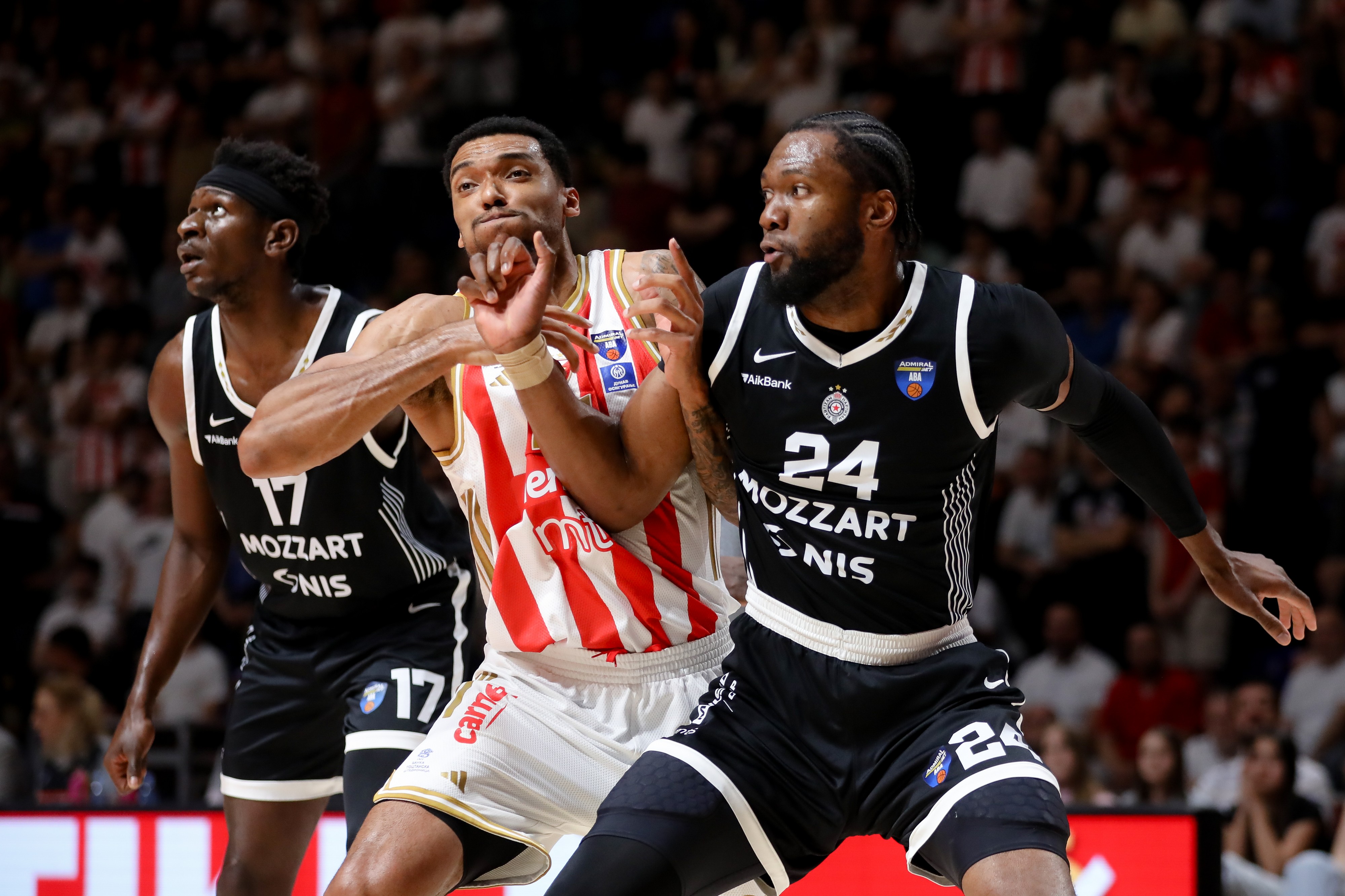 ABA liga drakonski kaznila Zvezdu: Nikad veći novac, meč bez navijača, moraće da plati i Saša Obradović