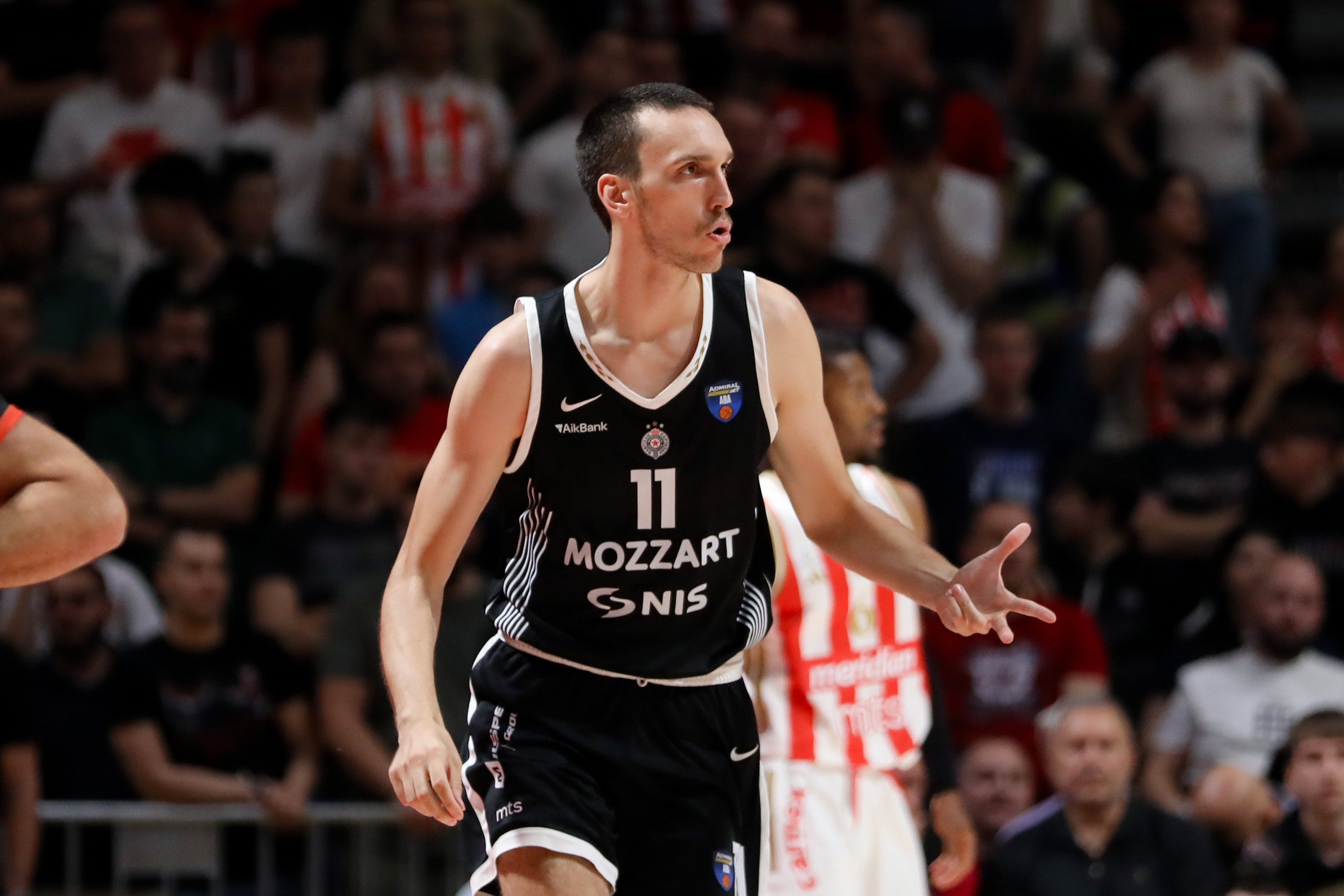 Pokuševski dobija pasoš druge zemje i napušta Partizan: Dva kluba žele košarkaša crno-belih