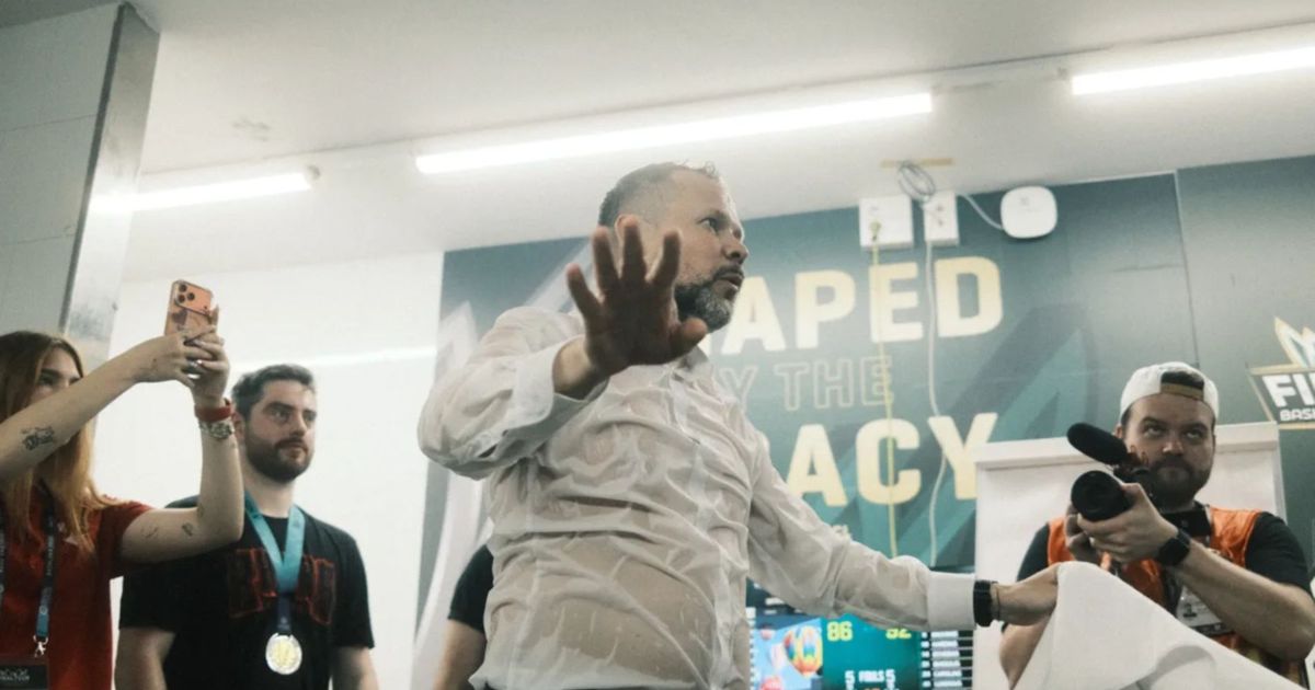 Šok kakav sport ne pamti: Osvojio trofej u Evropi, pa za 16 dana dobio otkaz, s autsajderom osvojio i 2 titule