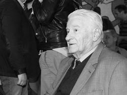 Dragoljub Mićunović