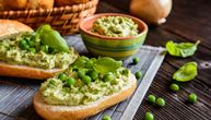 Zašto je pesto od graška odličan izbor: Brz recept bez svežeg graška, idealan za svaku priliku