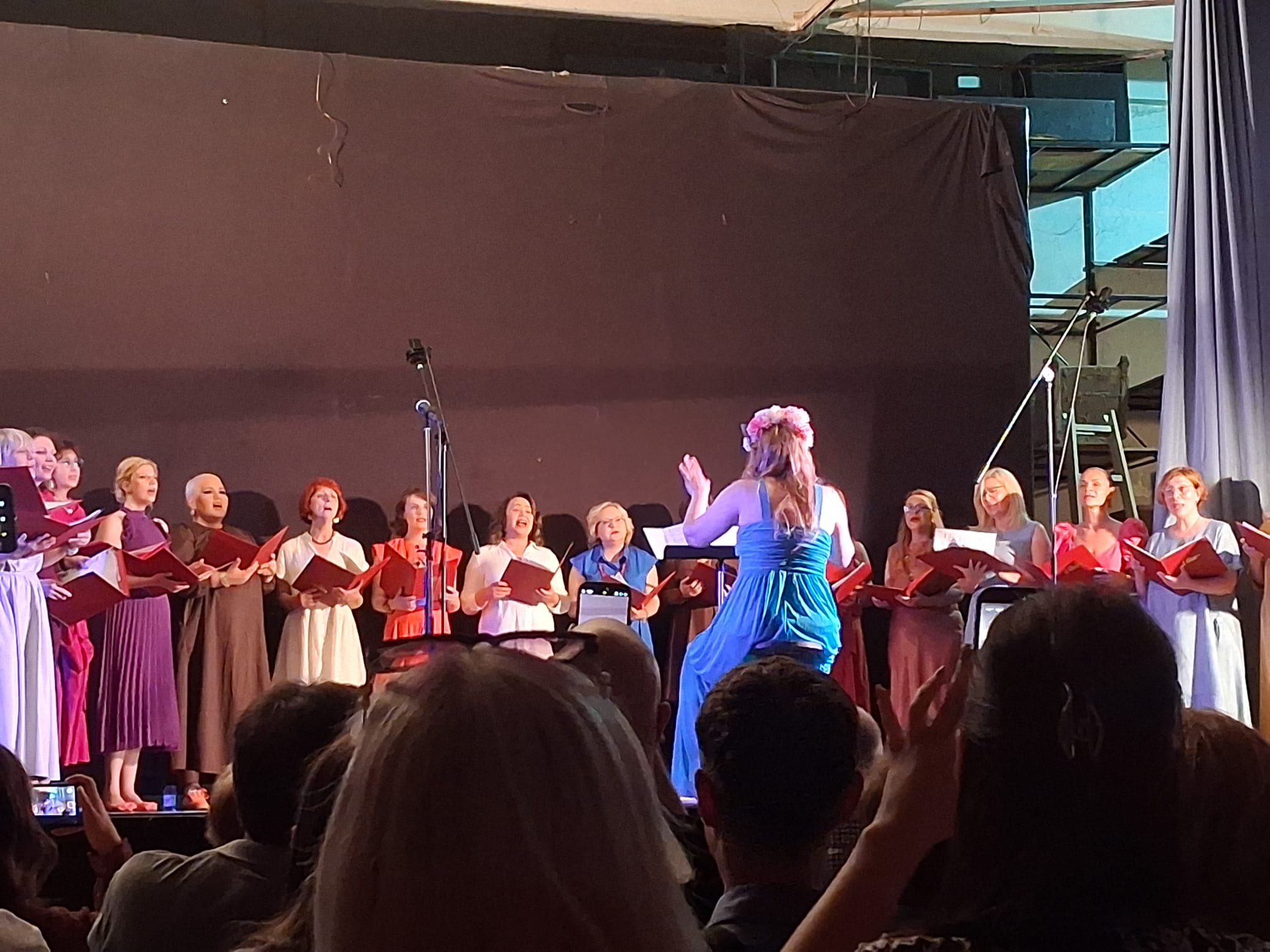 Hor Belgrade evergreen singers priredio nezaboravno veče u Božidarcu: Publika uživala u evergrin hitovima