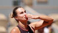Nakit koji je zasenio Rolan Garos: Sabalenka nosi preko 125 karata granata i pomera granice sportske mode