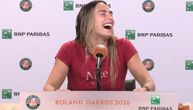 Sabalenka opet imitirala Novaka Đokovića i napravila šou na konferenciji kad je dobila pitanje o muškarcima