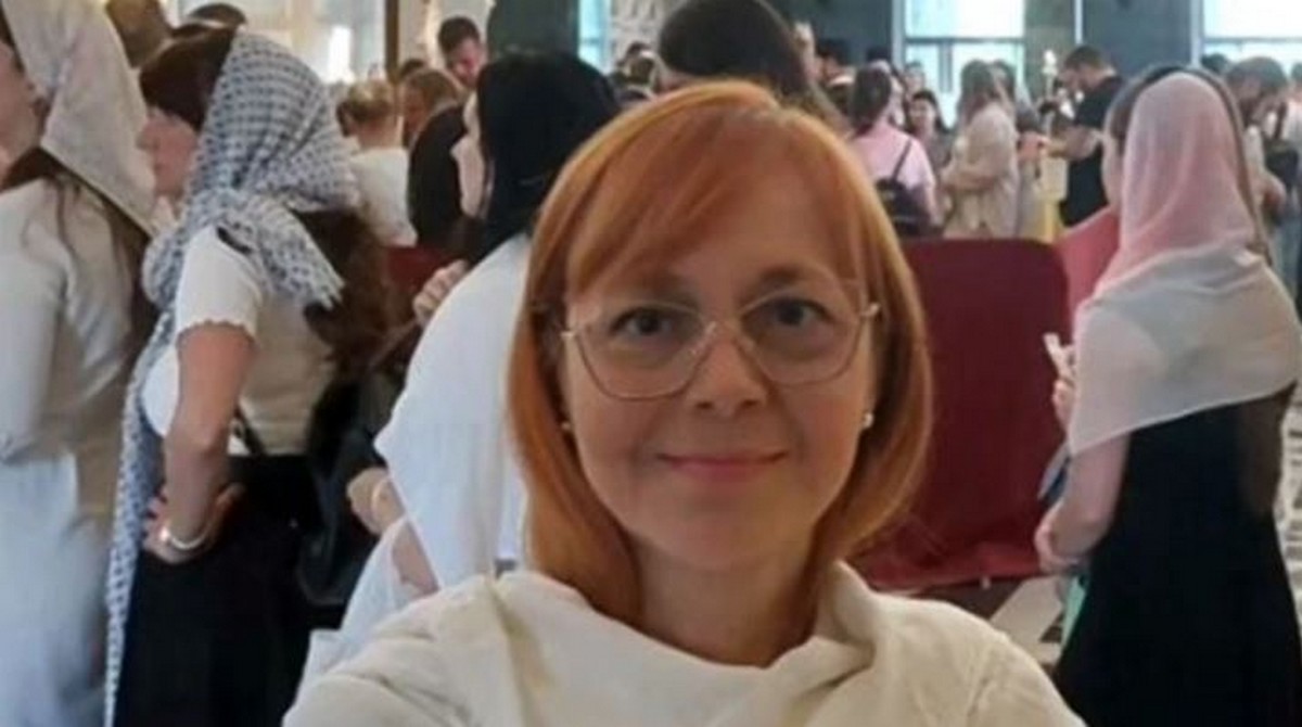 Voditeljka Dnevnika se poklonila pojasu presvete Bogorodice: Satima čekala u kilometarskoj koloni sa vernicima